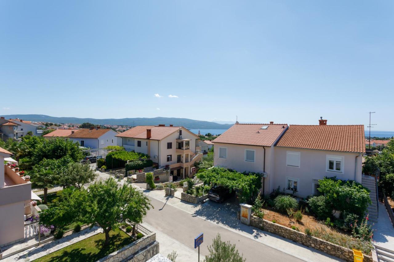 Apartments Lacic Крк Экстерьер фото