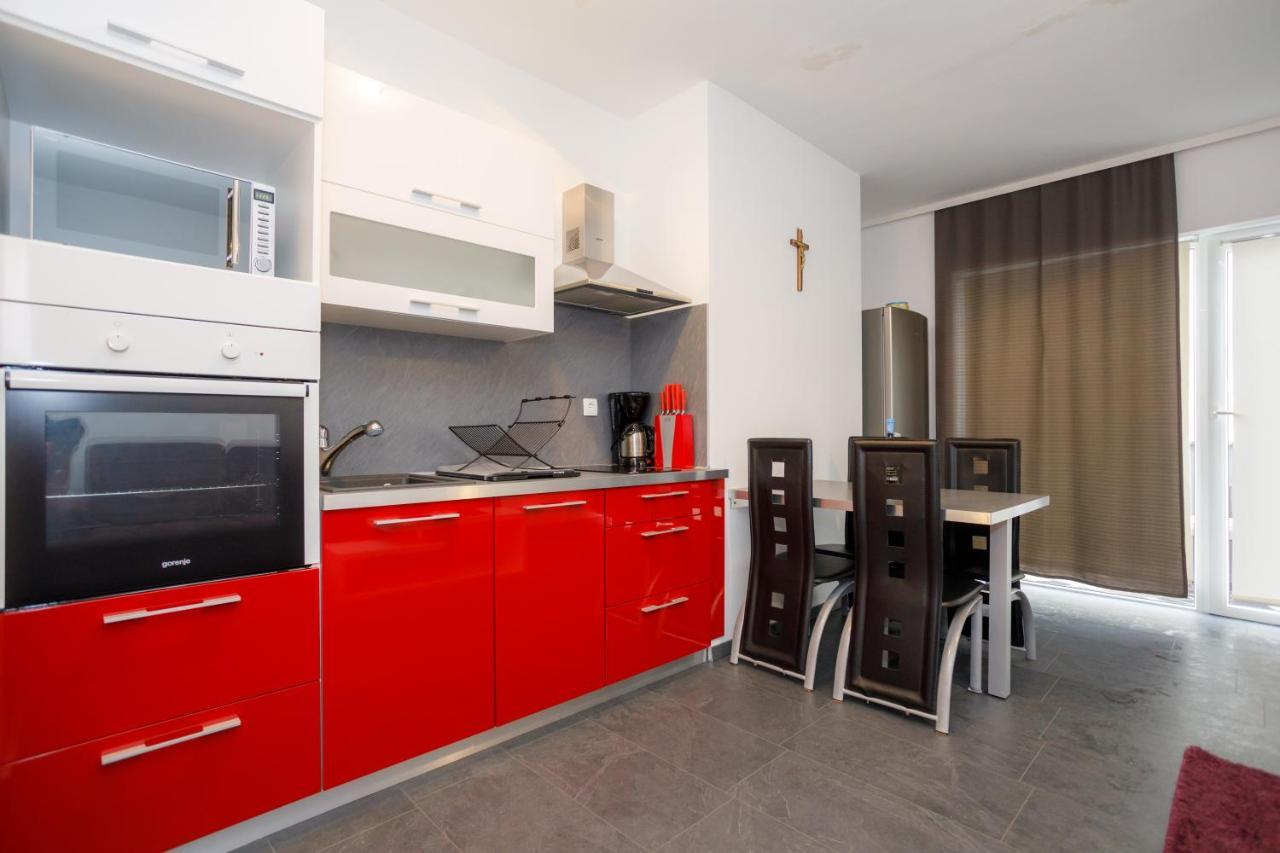 Apartments Lacic Крк Экстерьер фото